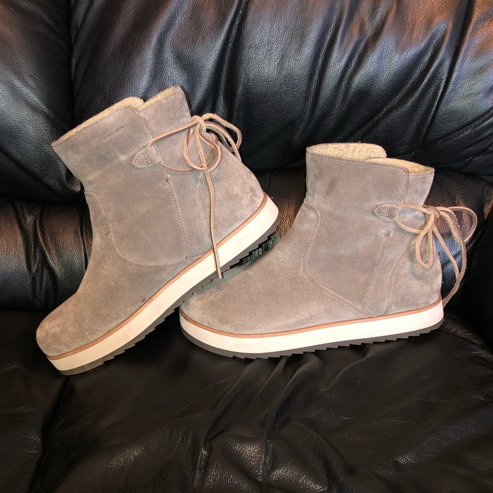 Merrell Juno Bluff waterproof snow boot size 10